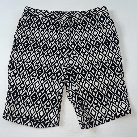 WOMEN MARIO SERRANI SHORTS. - Picture 2 of 4